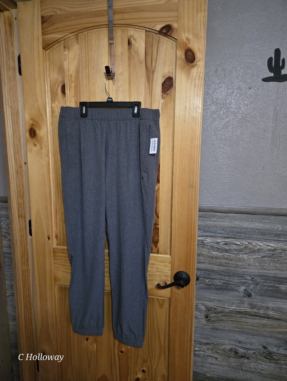NWT Old Navy Mens Medium Gray Stretch Quick Dry Active Lightweight Jogger Pants
